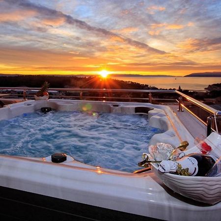 Fux Luxury Rooftop Terrace Jacuzzi & Bbq 자다르 외부 사진